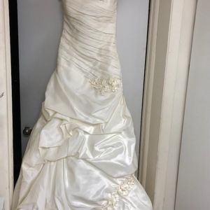 Silk ivory wedding dress